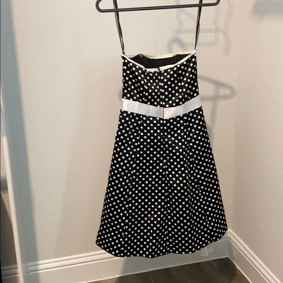 Super cute polka dot strapless dress - Picture 2 of 2